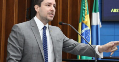 Justiça Eleitoral multa Catan em R$ 10 mil por vídeo com IA contra Riedel